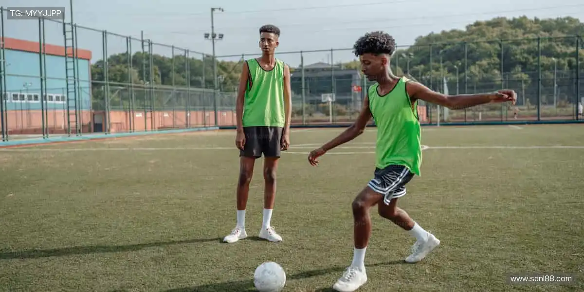 🎮互动直播，弹幕狂欢！🎉参与竞猜，赢取丰厚赛事好礼！